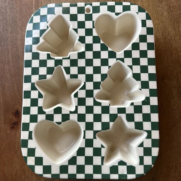 Bath & Body Works Rare Ceramic Holiday Baking Dish! - Picture 1 of 4